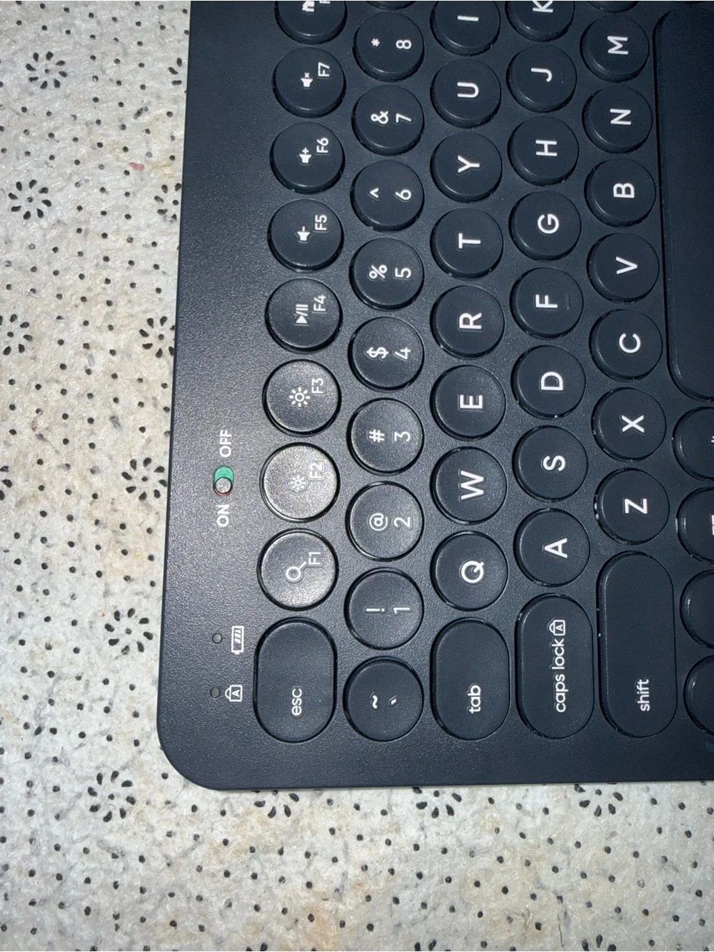 onn. Compact Wireless Keyboard Black